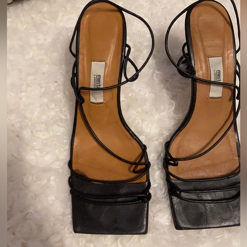 MIISTA Strappy Square Toe Sandal ๐ค - Picture 3 of 9